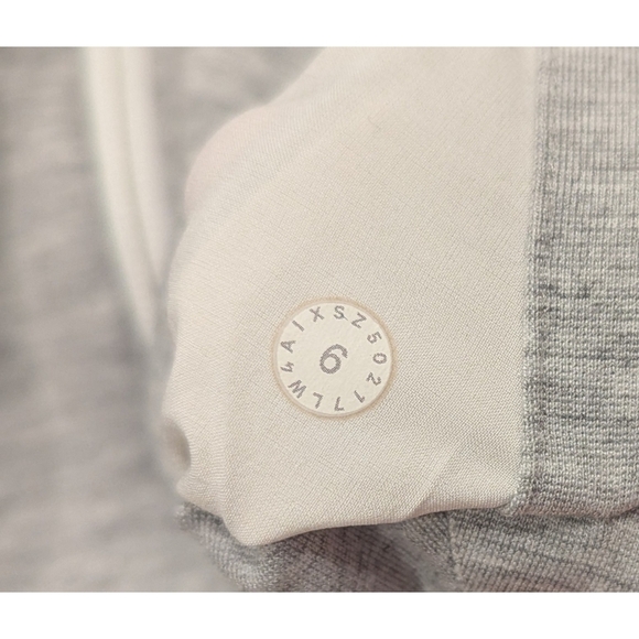 Lululemon Minimal Hoodie in Heathered Power Grey Size 6 - Picture 4 of 7